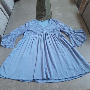 Chic Blue Lace Midi Dress